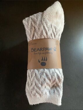 BearPaw Men's Cable-Knit Boot Socks in Cream